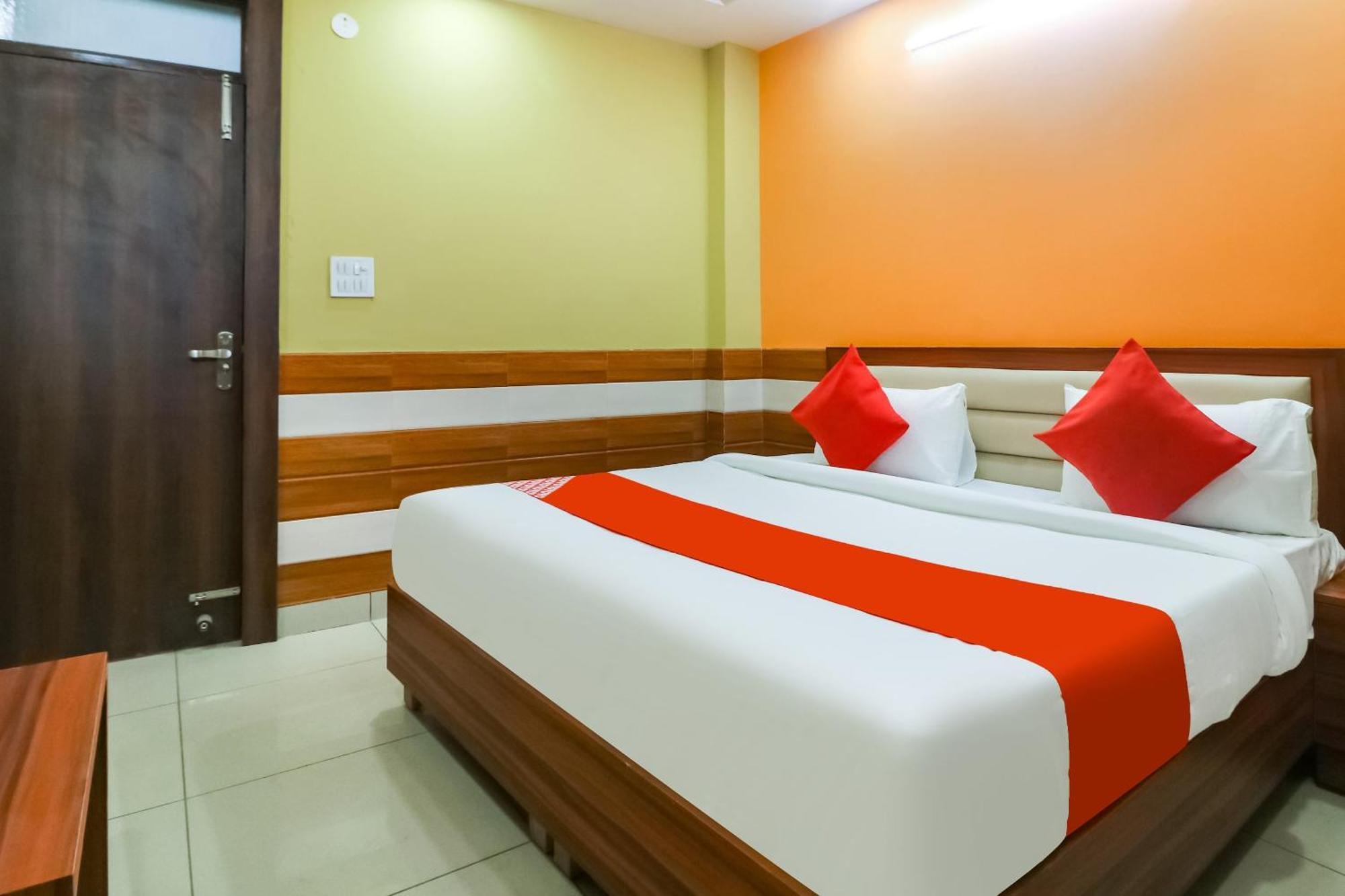OYO 75218 Hotel Mayur Plaza Delhi  Dış mekan fotoğraf