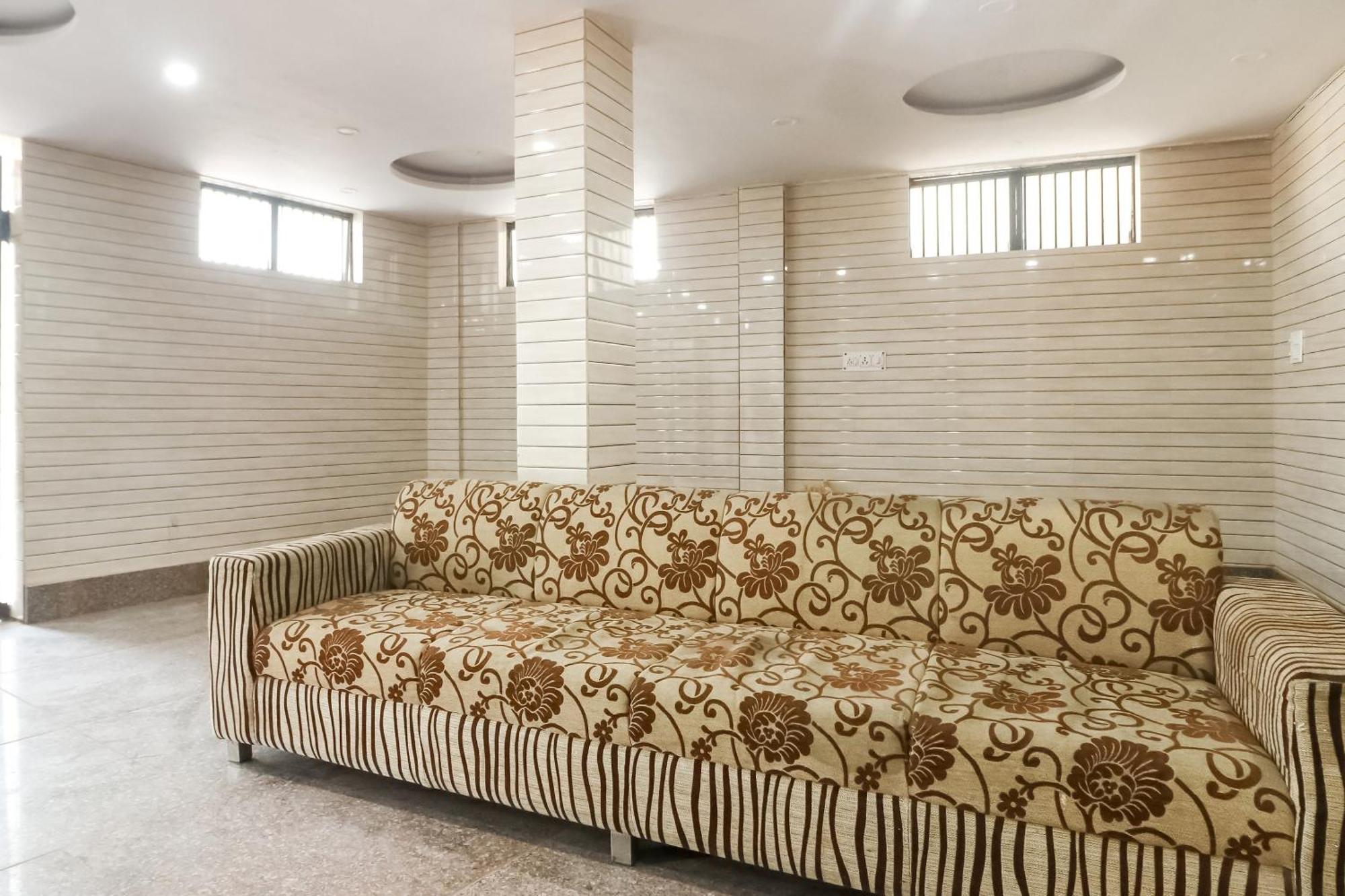 OYO 75218 Hotel Mayur Plaza Delhi  Dış mekan fotoğraf