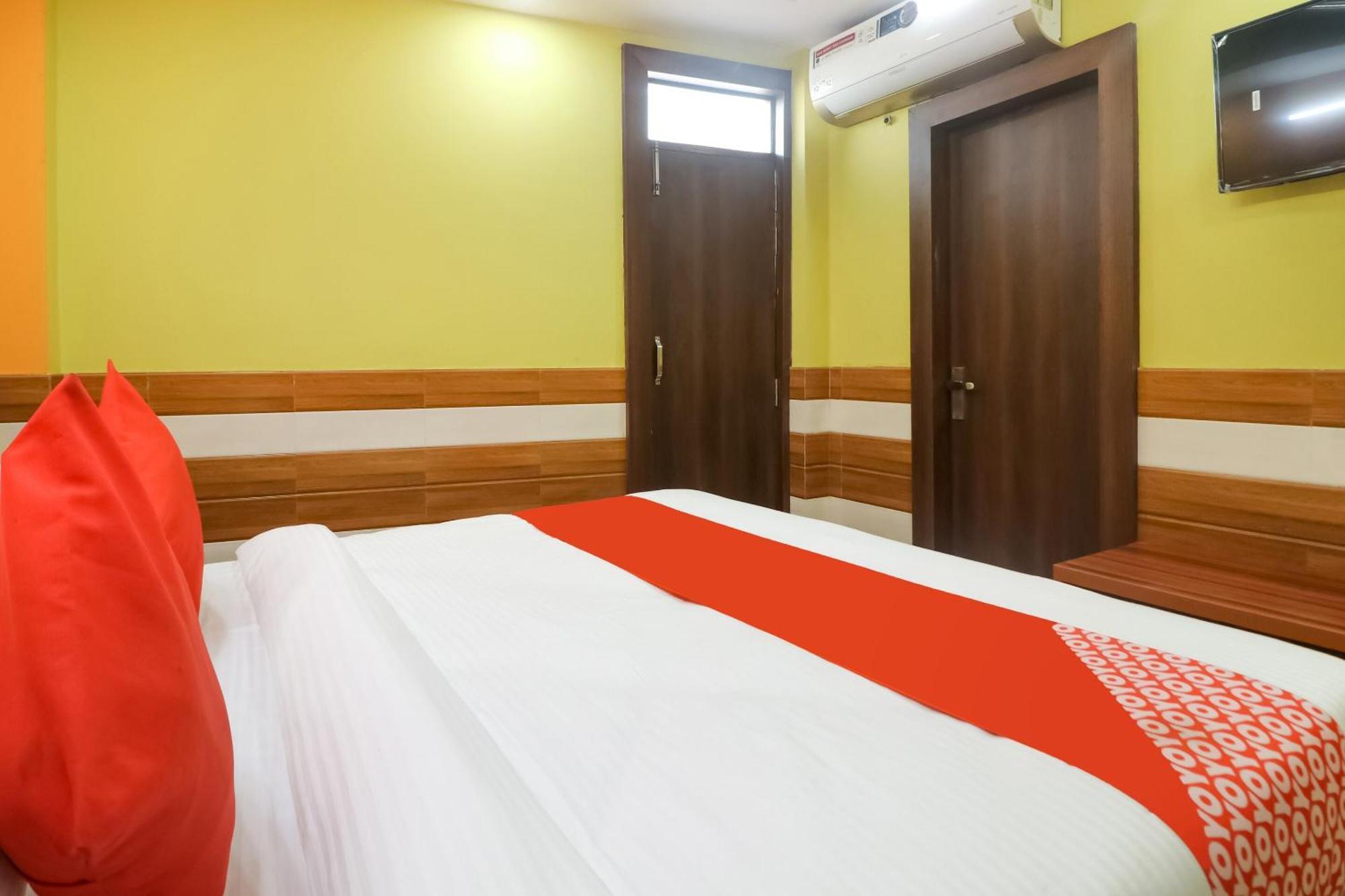 OYO 75218 Hotel Mayur Plaza Delhi  Dış mekan fotoğraf