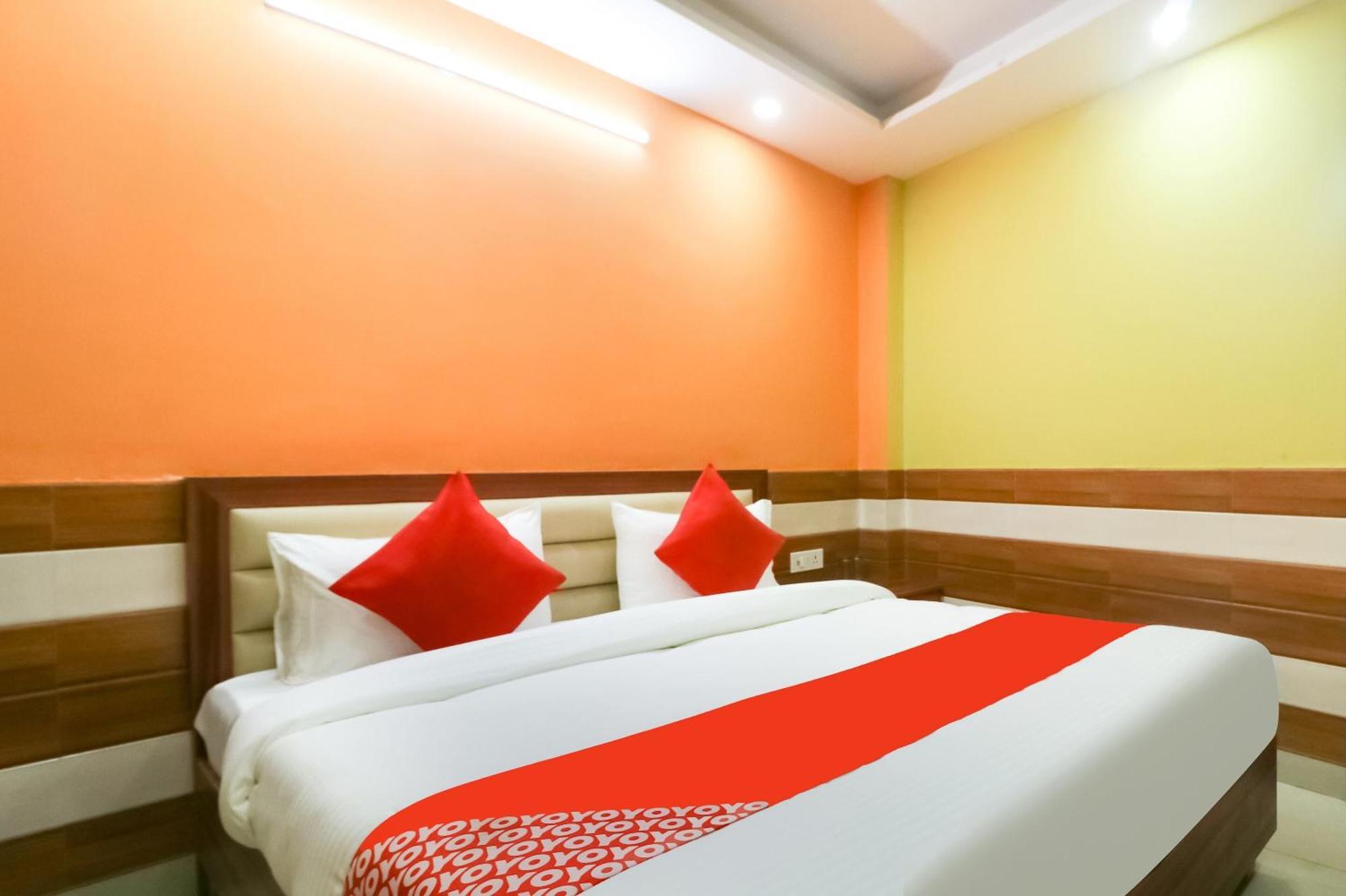 OYO 75218 Hotel Mayur Plaza Delhi  Dış mekan fotoğraf
